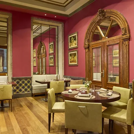Nh Collection Hotel 4*