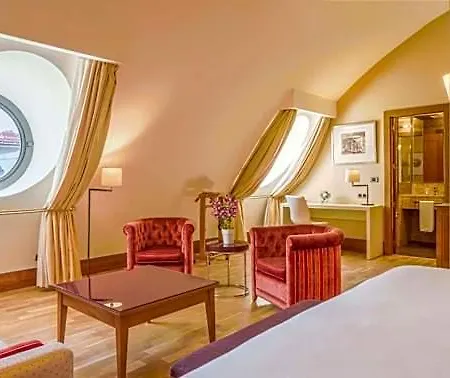 Hotel Nh Collection 4*